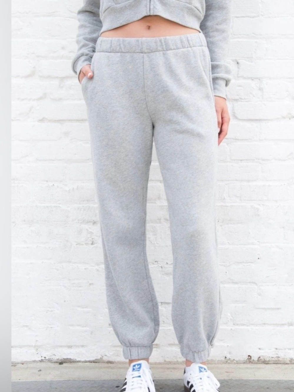 Brandy Melville Light‎ Gray Rosa Sweatpants
